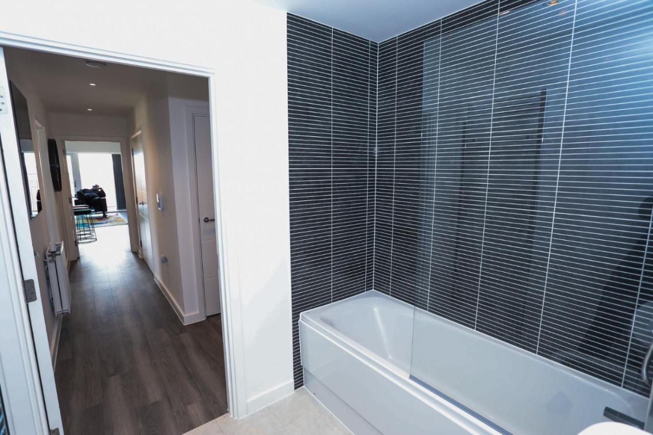 Lovely 2 Bed Apartment With Parking Londyn Zewnętrze zdjęcie