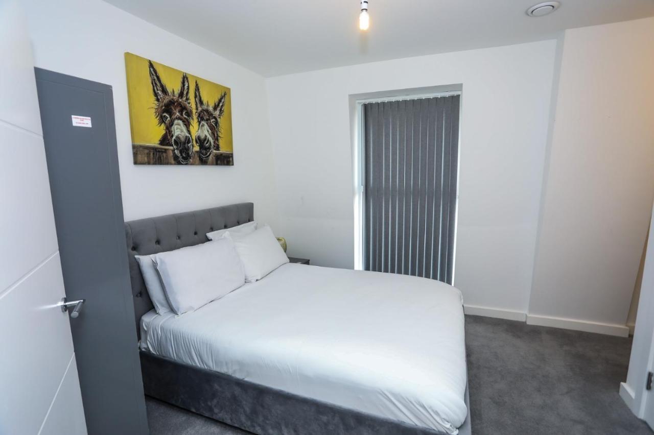 Lovely 2 Bed Apartment With Parking Londyn Zewnętrze zdjęcie