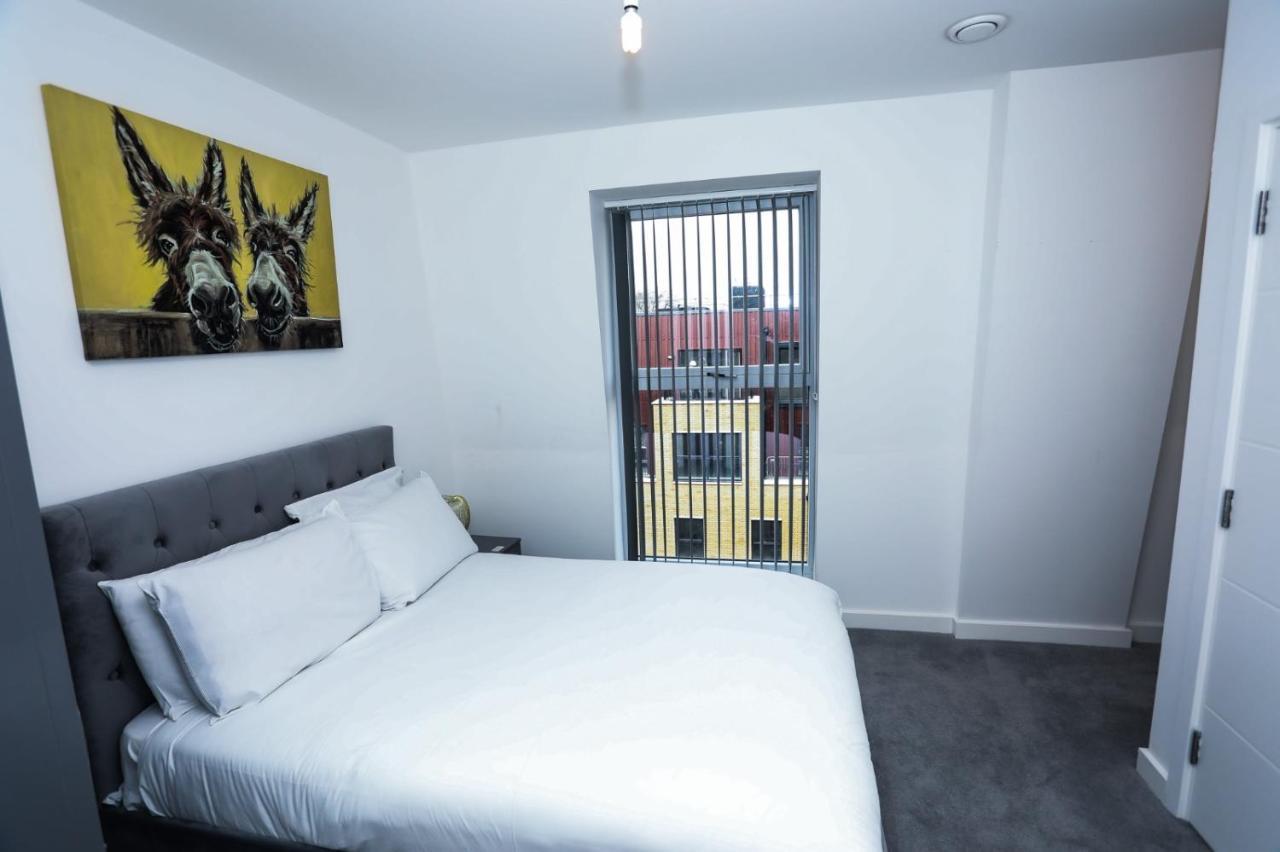 Lovely 2 Bed Apartment With Parking Londyn Zewnętrze zdjęcie
