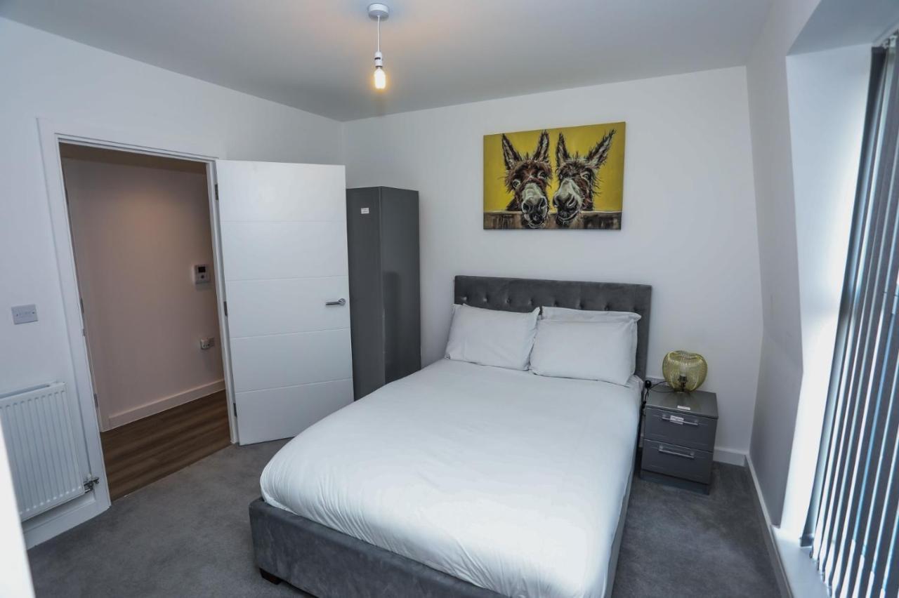 Lovely 2 Bed Apartment With Parking Londyn Zewnętrze zdjęcie