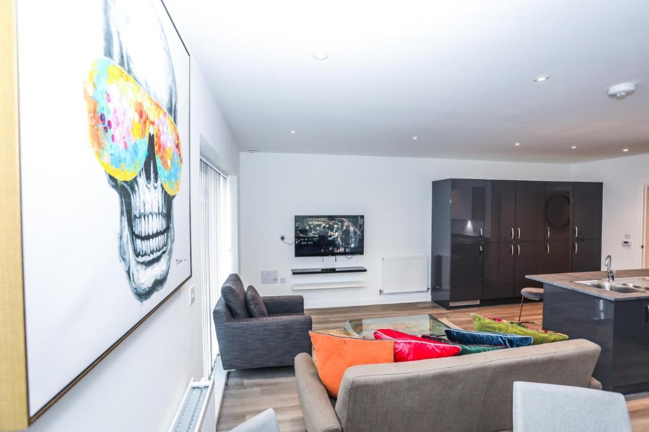 Lovely 2 Bed Apartment With Parking Londyn Zewnętrze zdjęcie